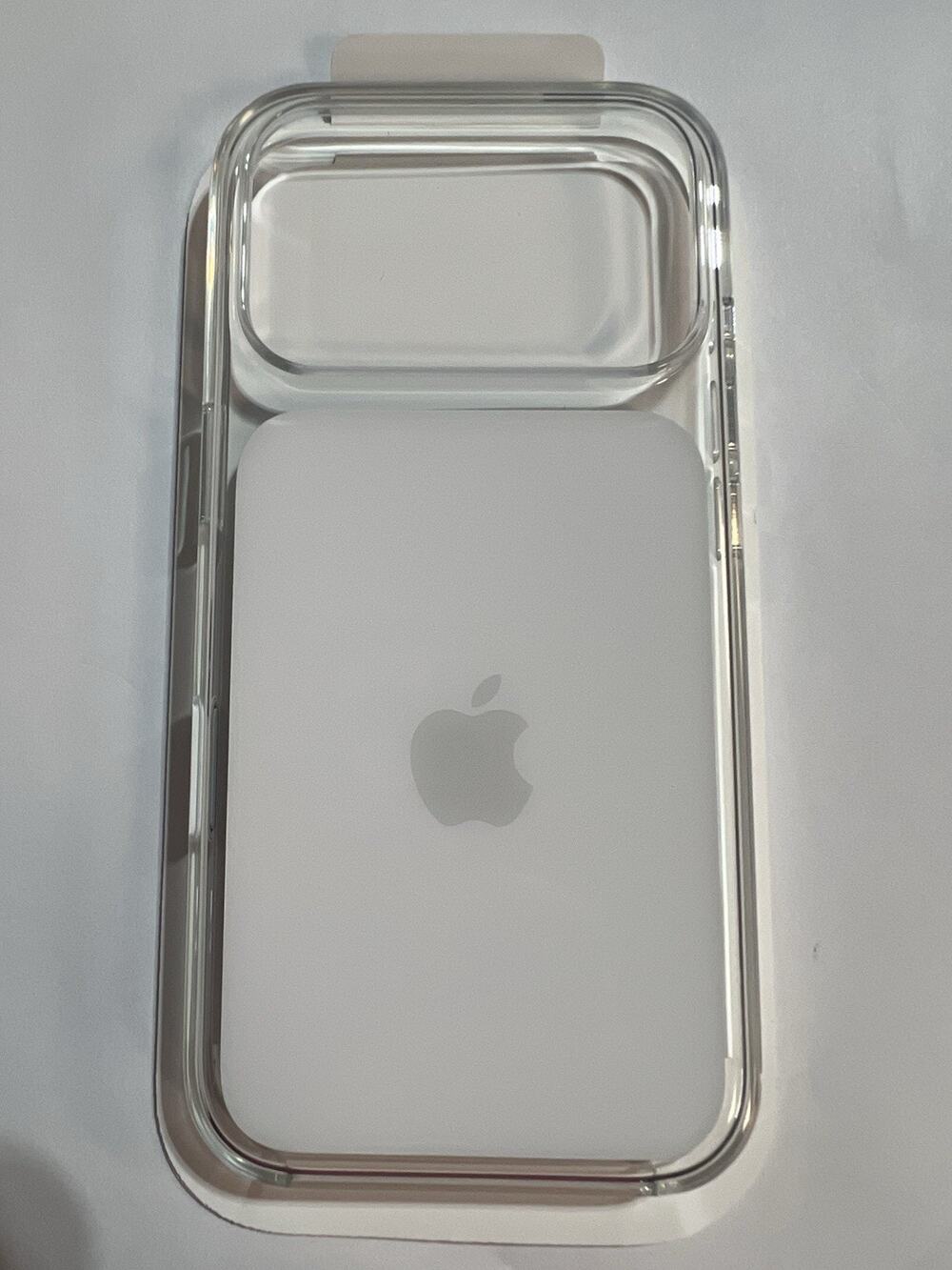 Apple iPhone 17 Pro Clear Case with MagSafe, Open Box